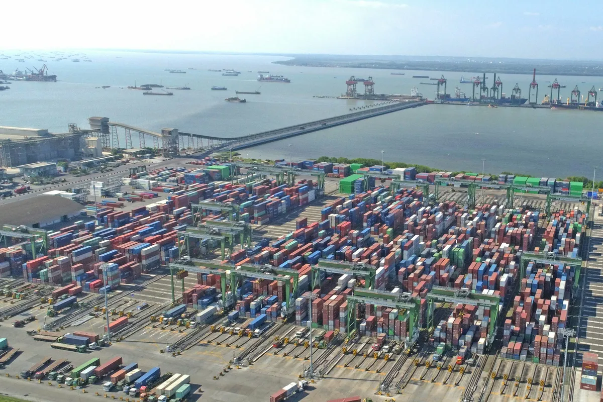 Logistics & Supply Chain